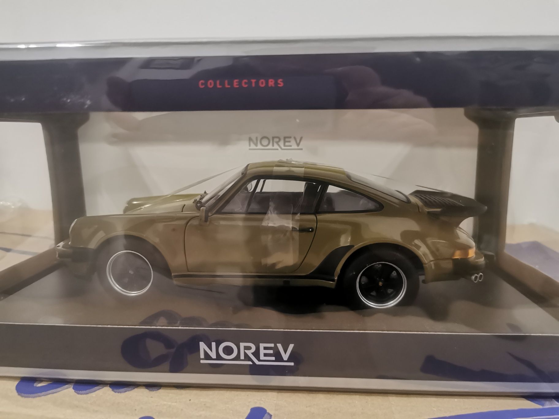 Porsche 911 Turbo 1987 - Norev 1:18