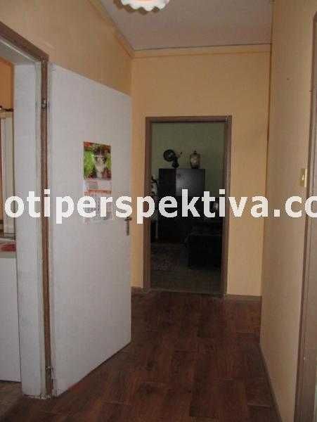 Продава се Тристаен апартамент в Пловдив, Тракия - 96 кв.м за 1146 €/кв.м - Снимка #11