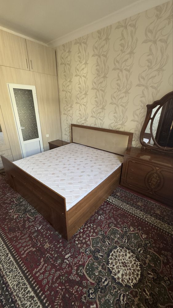 Mebel spalniy krovat