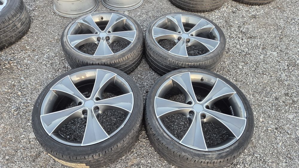 Джанти CARMANI 5/114.3 Toyota,Mitsubishi,Nissan 5x114.3

Употребявани,
