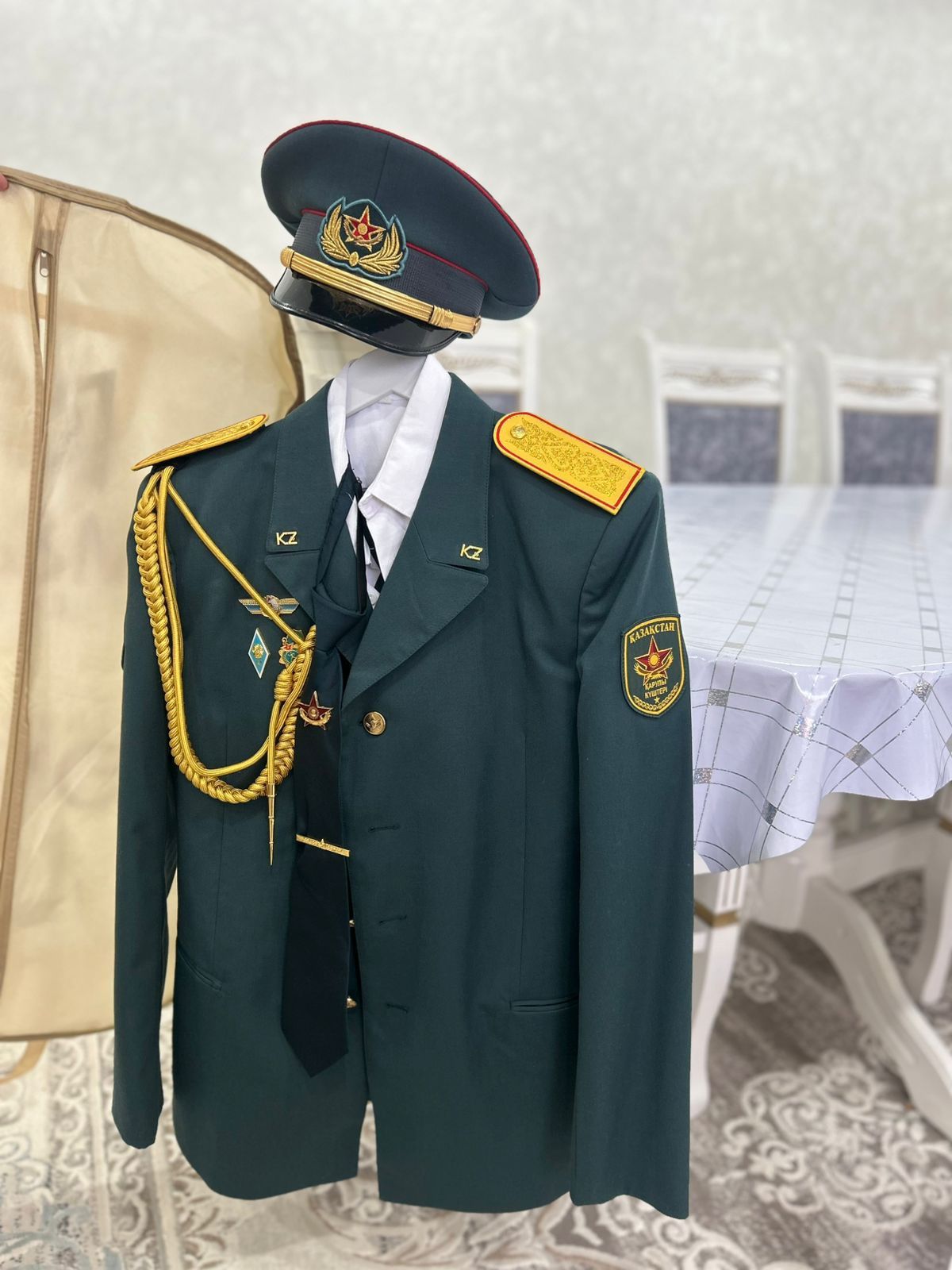 Продам парадную военную форму
