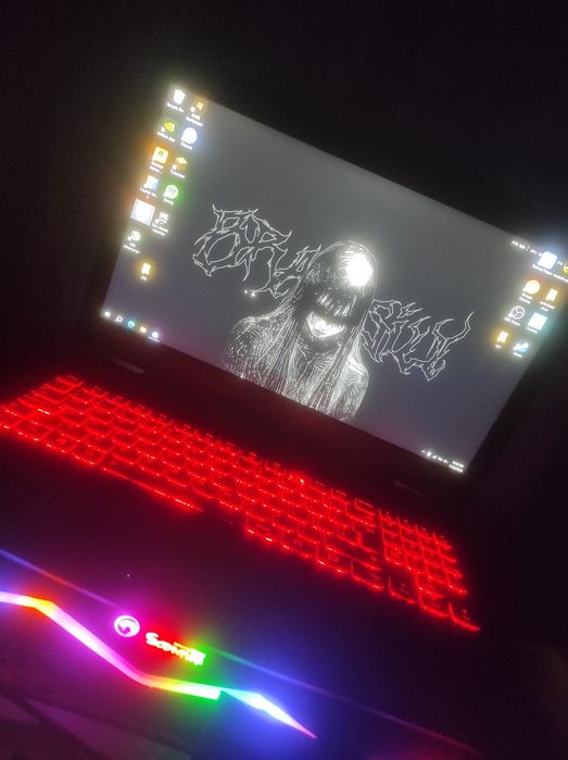 Vând laptop de gaming Lenovo legion y520