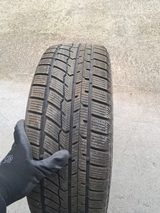 Продавам Зимни гуми със Джанти