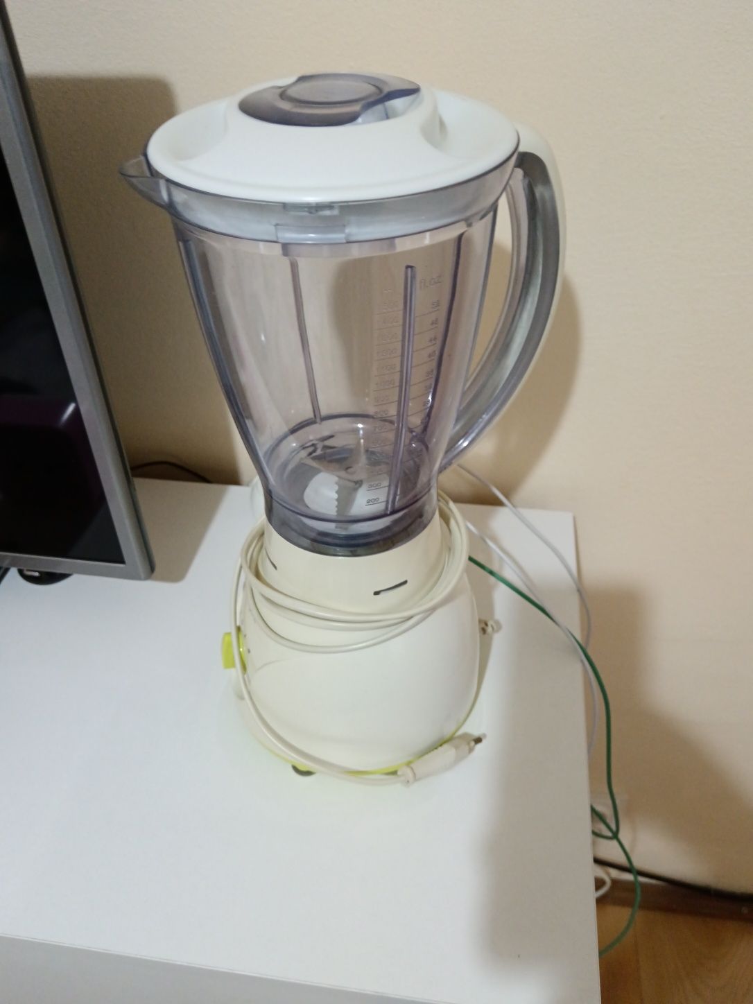 Blender selecline 350 W plus cadou alt  storcător