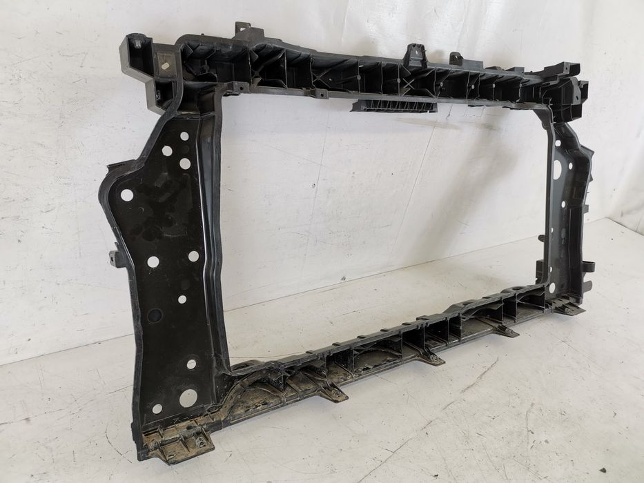 Предна траверса / Nissan Juke Оригинална, в добро състояние