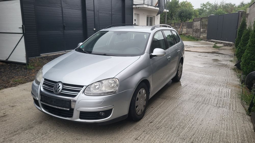 Volkswagen Golf 5 din 2009 1.9tdi euro 4 cu climatic