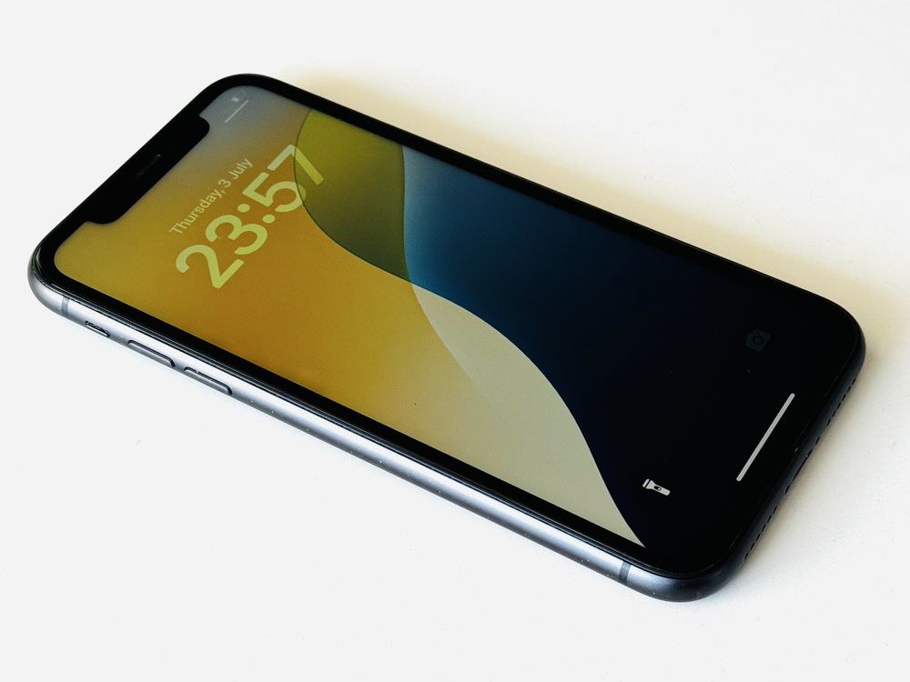 Iphone 11 64GB Black 95% Батерия Отличен!