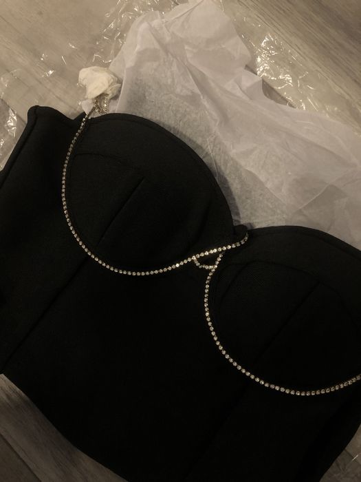 Rochie neagra tip bondage