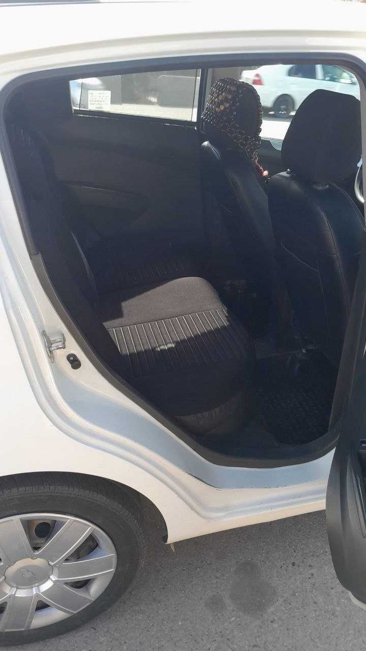 Sotiladi Chevrolet Spark 2015 yil toza