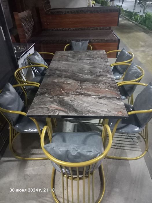 Stol stul  oshhona yoki kafelar uchun