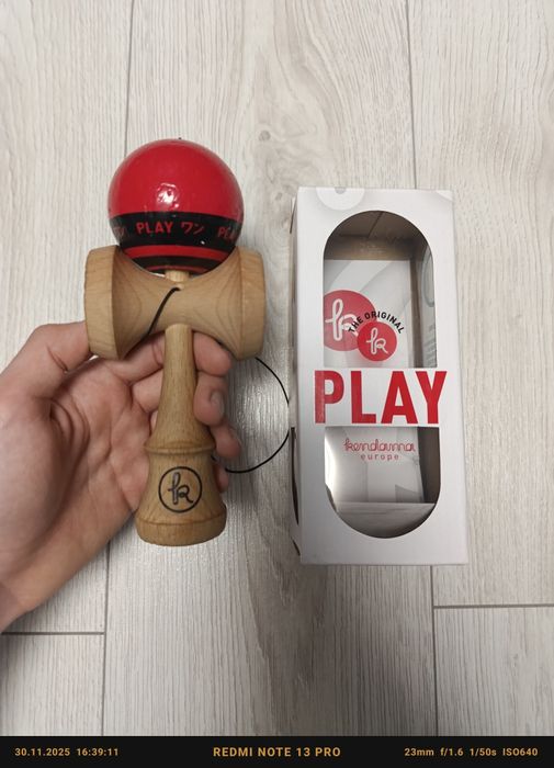 Kendama Europe play one sticky