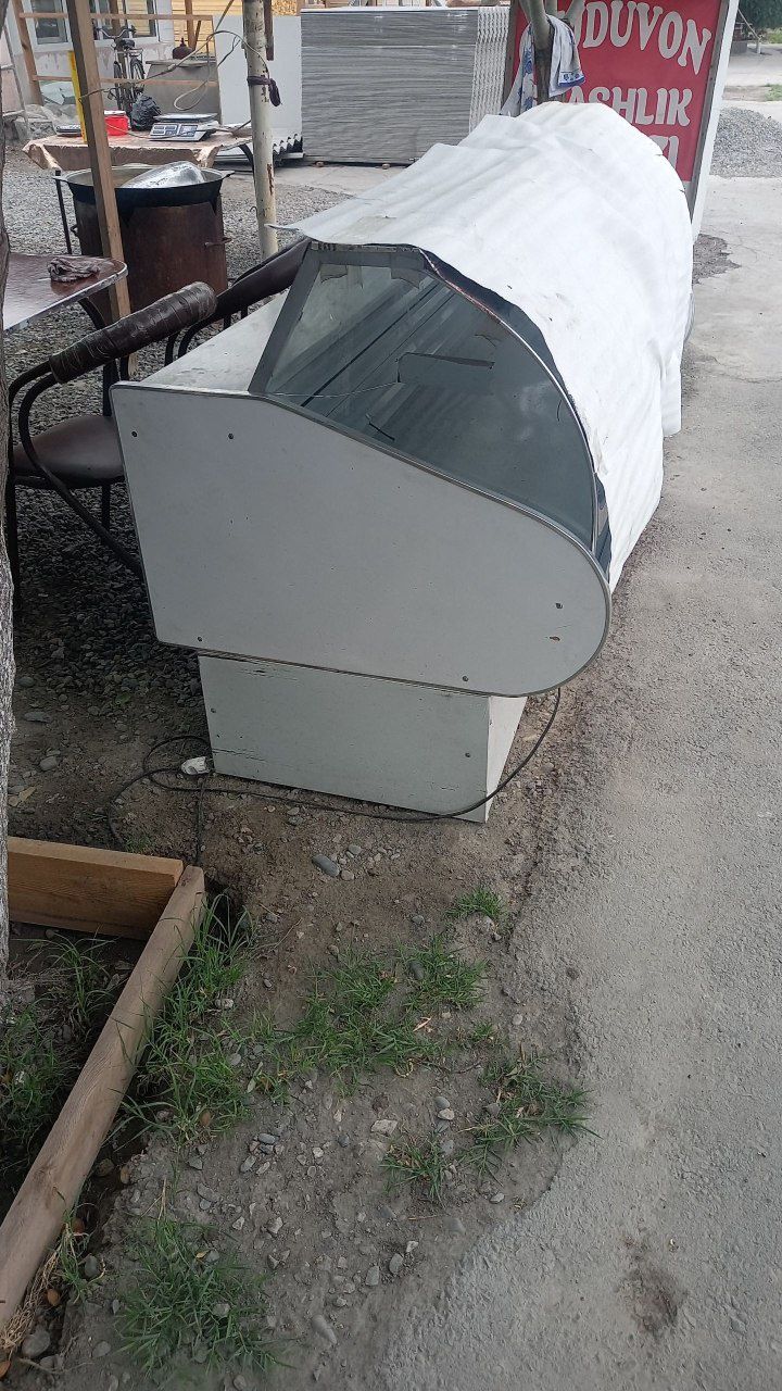 холодильник витрина