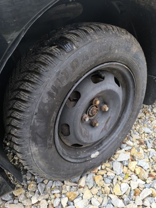 Продавам джанти с гуми 195 65 15 цола  4х108