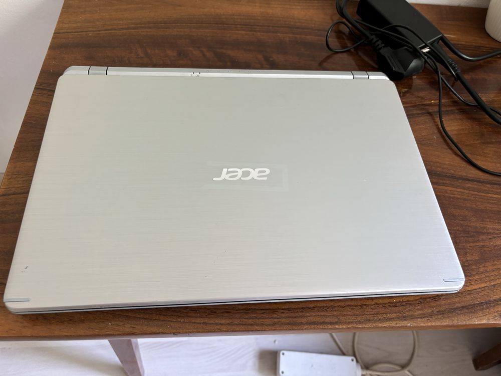 Laptop Acer Aspire A515-53G