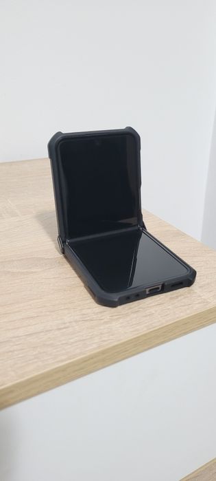 Galaxy Z Flip 5 in stare perfecta