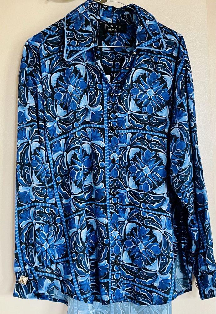 LYNNE Флорална Сатенена Риза, купена за 160лв, продава се за 69лв,Нова