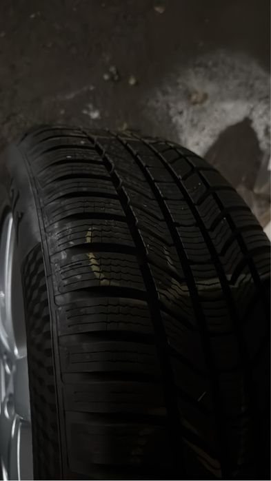 Jante Volvo XC60 XC90 S90 S60 235/60/R18 cauciucuri iarna Continental