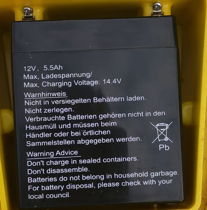 Perie curățat curtea și pavajul Westfalia  licența Karcher