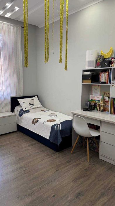 Продам 3-комнатную квартиру на Паркентском с подвалом и парковкой(В)