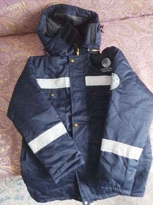 Продам зимнюю куртку