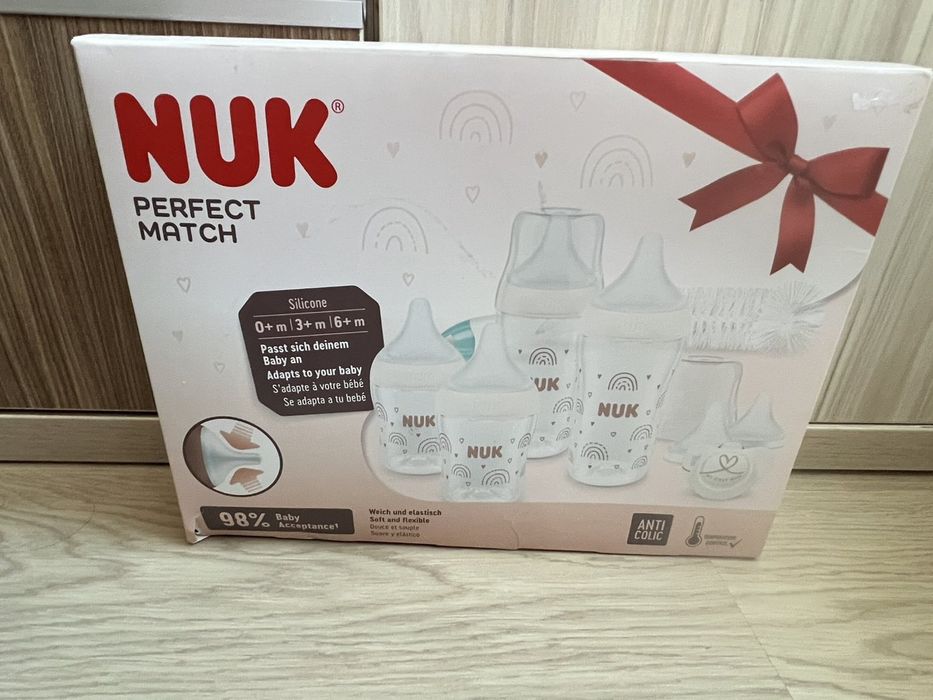 Комплект стъклени шишета Nuk Pefect Match - 8 части - НОВИ