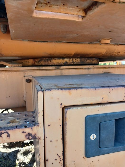 Excavator Case 688B compact