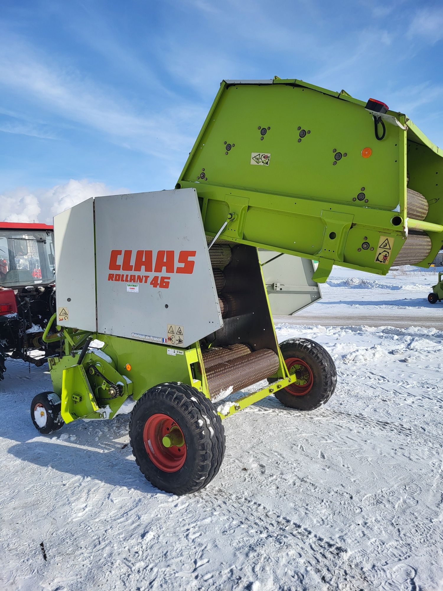 Рулонный пресс-подборщик Claas rollant 46