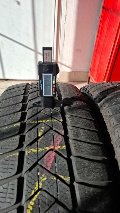 Зимни гуми Pirelli sottozero 225/45/17 2бр.