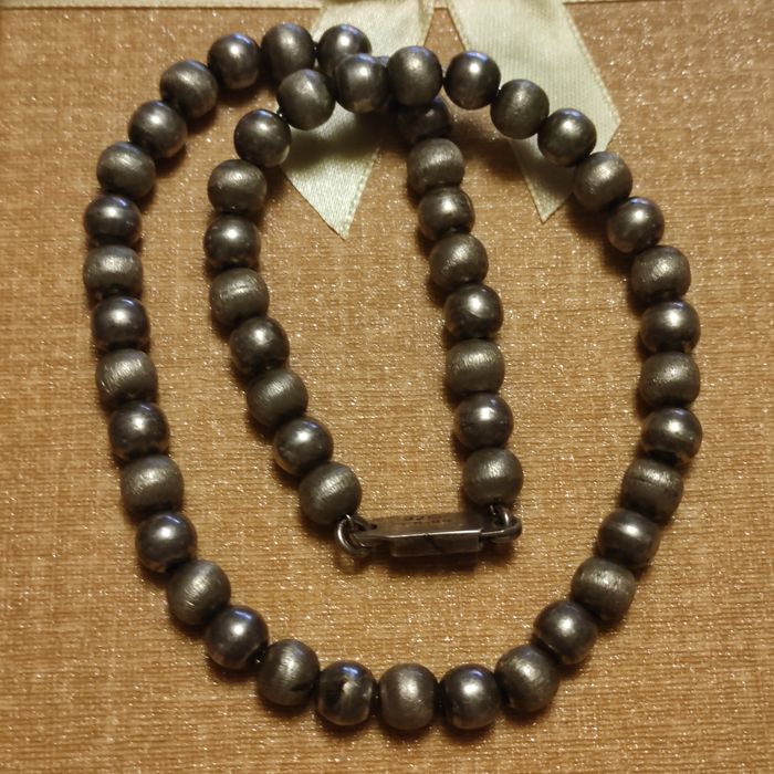 Сребърна огърлица