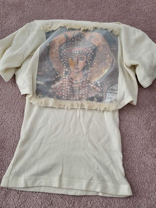 Разпродажба блузи, тениски, потници