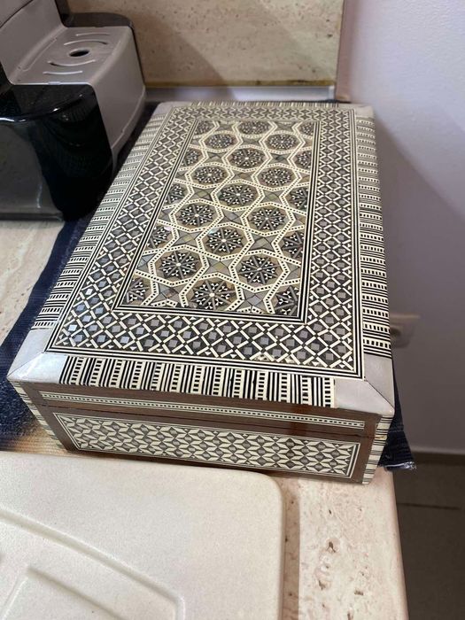 Седефена кутия за бижута