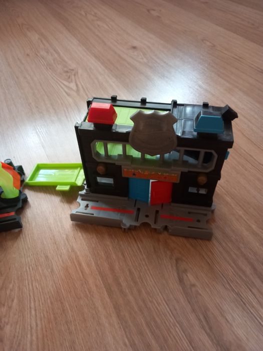 Hot wheels играчки