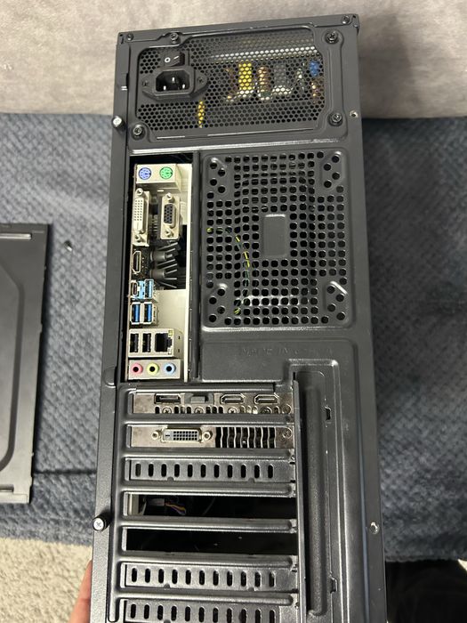 Unitate pc gaming medium