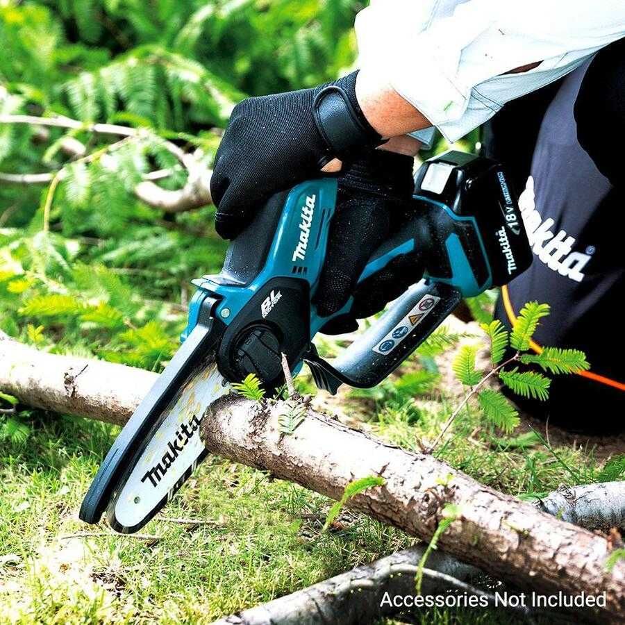 ПРОМОЦИЯ!Акумулаторен верижен трион DUC150Z Makita