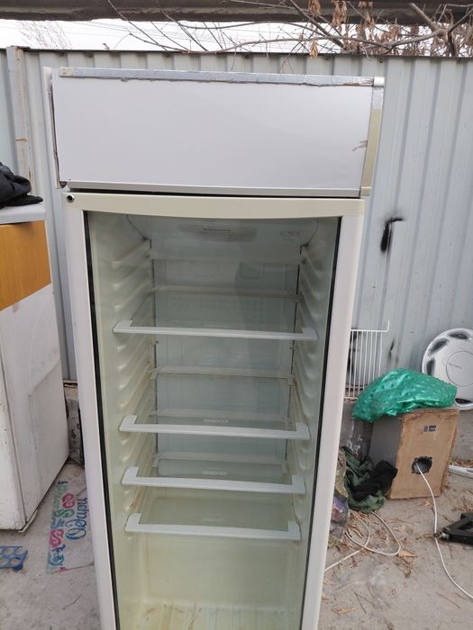 Холодильник Витринный рабочая Доставка есть