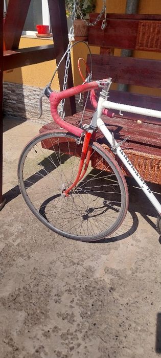 Vând semicursă în stare foarte bună