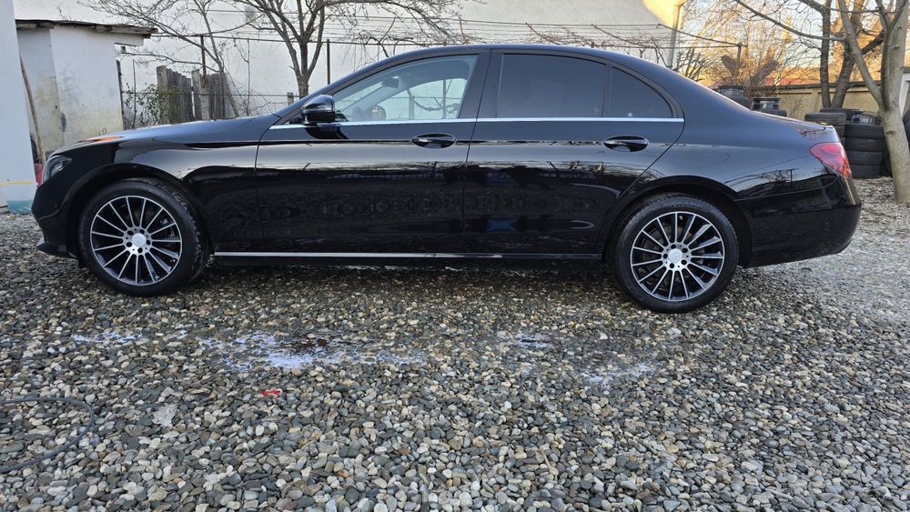 Mercedes E 200 Benzina ! Impecabil ! Pret brut! Factură+garanție!