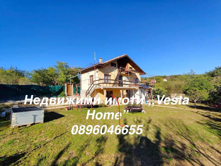 Продава се Къща в Казанлък - 100 кв.м за 612 €/кв.м - Снимка #1