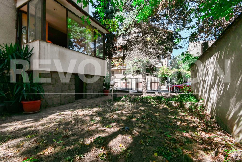 Продава се Етаж от къща в София, Изток - 60 кв.м за 6000 €/кв.м - Снимка #9