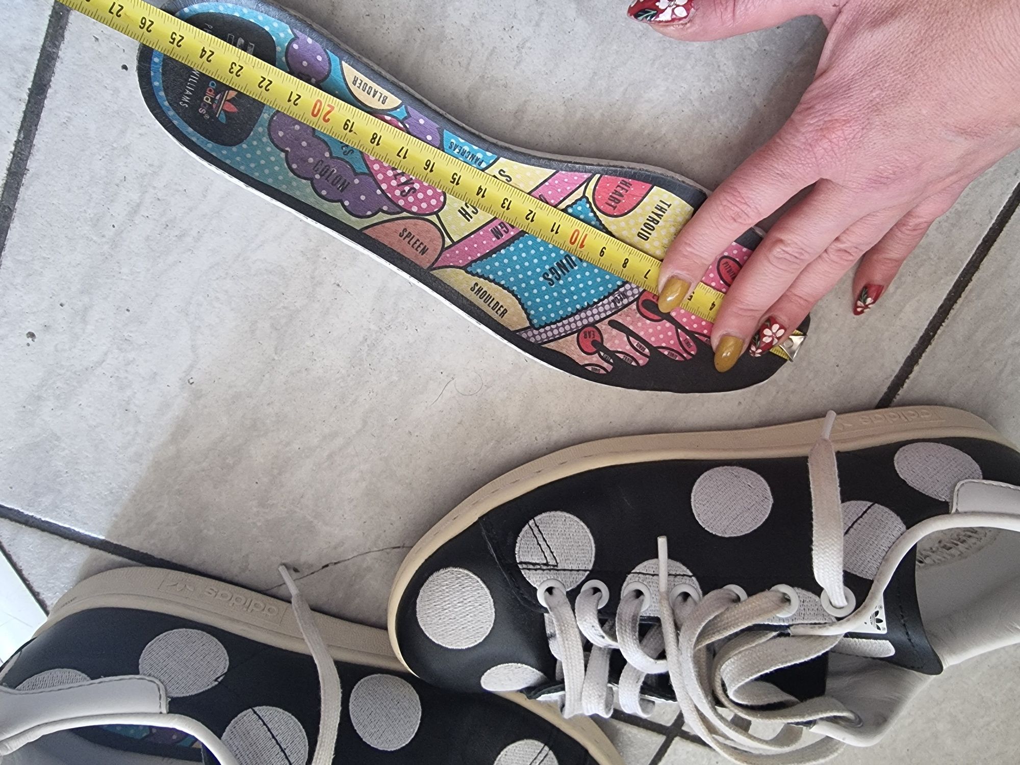 Pharrell x Adidas Stan Smith big dot номер 40
