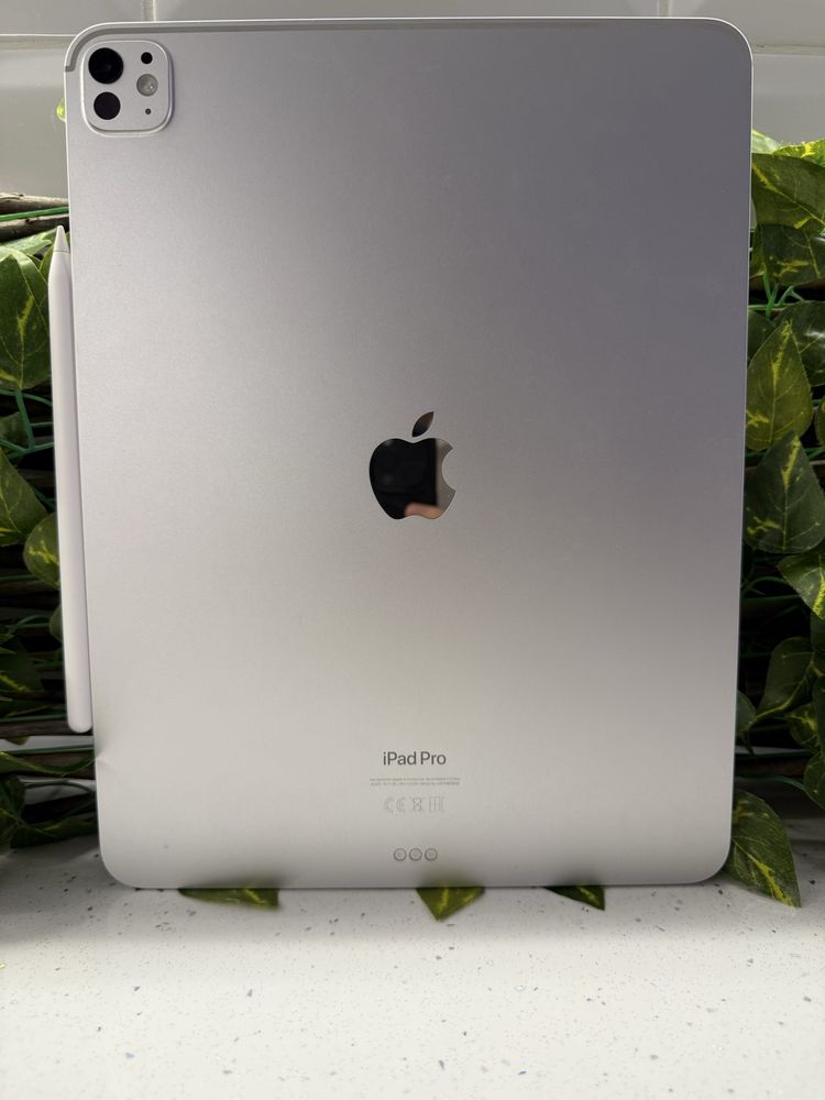 Ipad pro 13 Подарък Клавиатура и ХИМИКАЛ