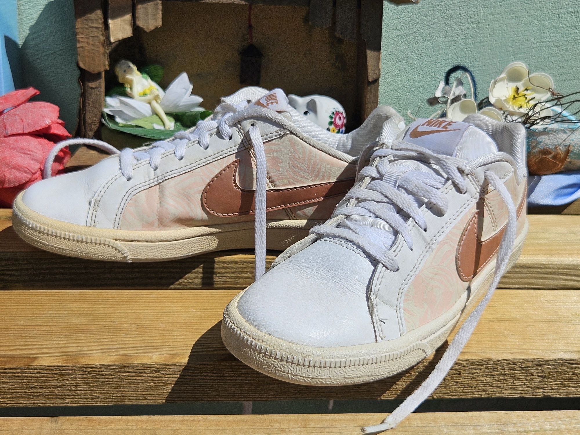 Nike кожени кецове N35,5
