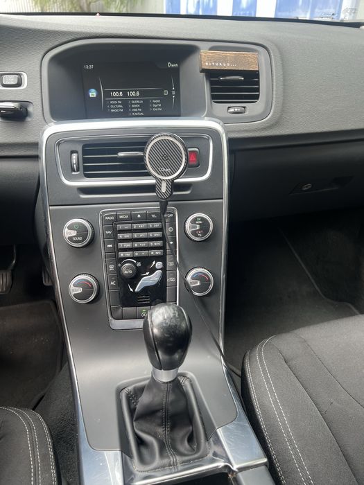 Volvo v60 1.6, diesel 2015