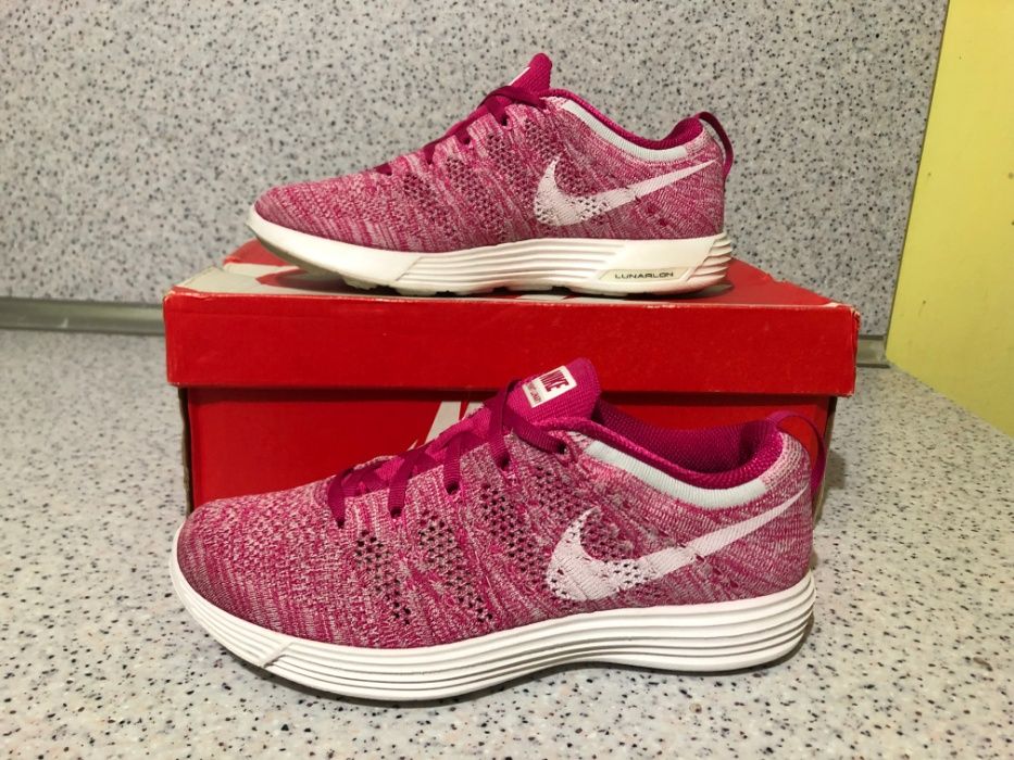 ОРИГИНАЛНИ *** Nike Lunarlon Flyknit / Fireberry / White - Pure