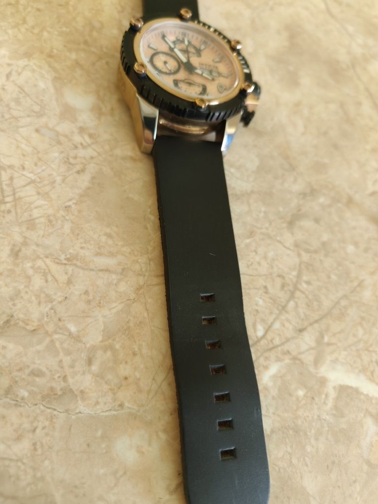 Invicta automatic chronograph -800лв