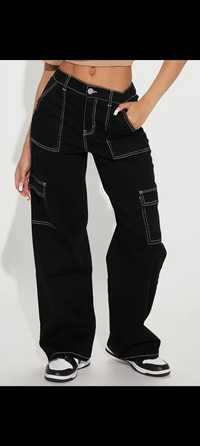 джинсы черные с белой вышивкой,карго новые широкие