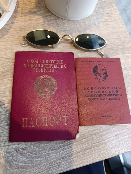 Модные очки редкой формы