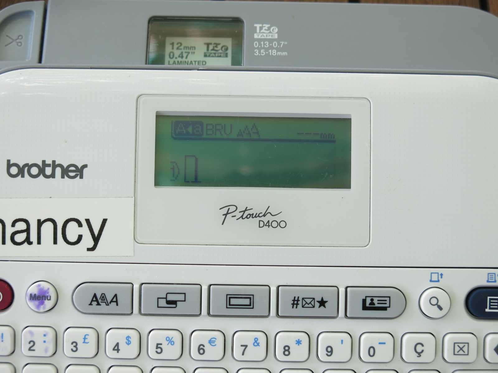 Професионален етикетен принтер Brother PTD400