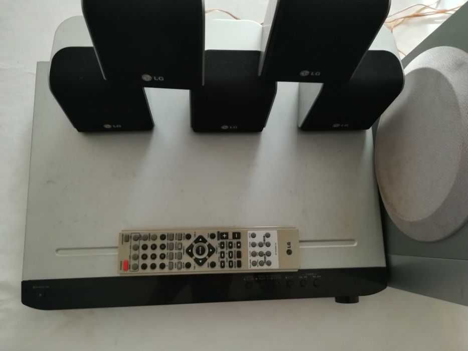 Sistem 5.1 LG cu USB