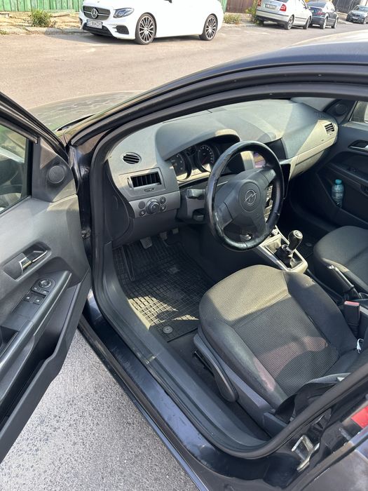 Vand urgent opel astra h